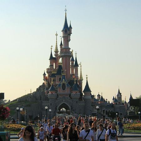 Appartement Wakandais-Proche Disney, Parking & Wifi Montévrain Zewnętrze zdjęcie