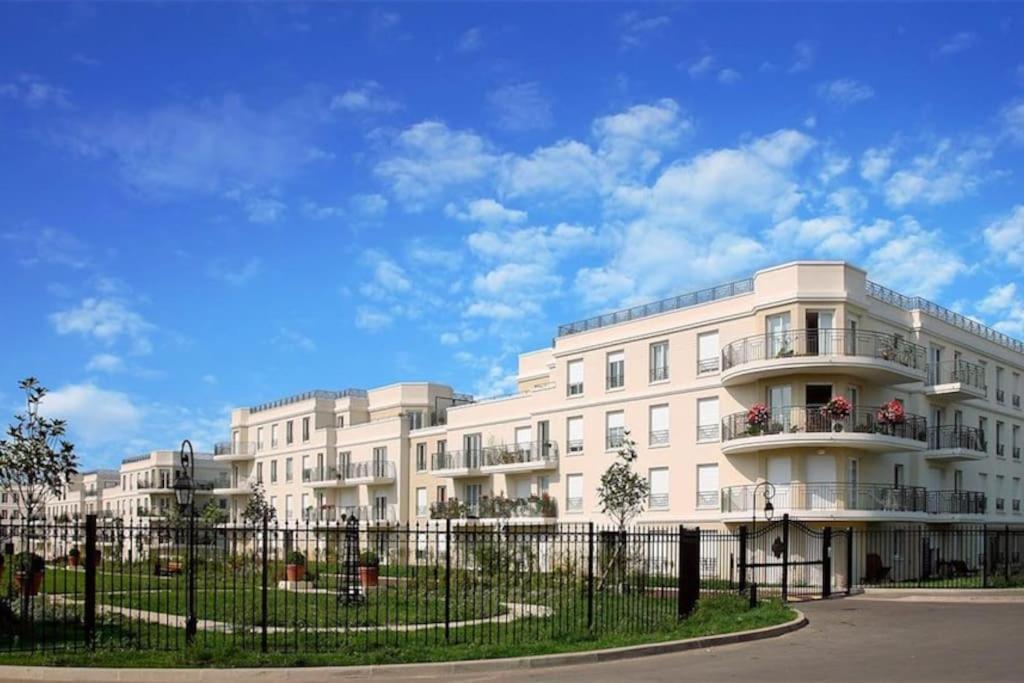 Appartement Wakandais-Proche Disney, Parking & Wifi Montévrain Zewnętrze zdjęcie