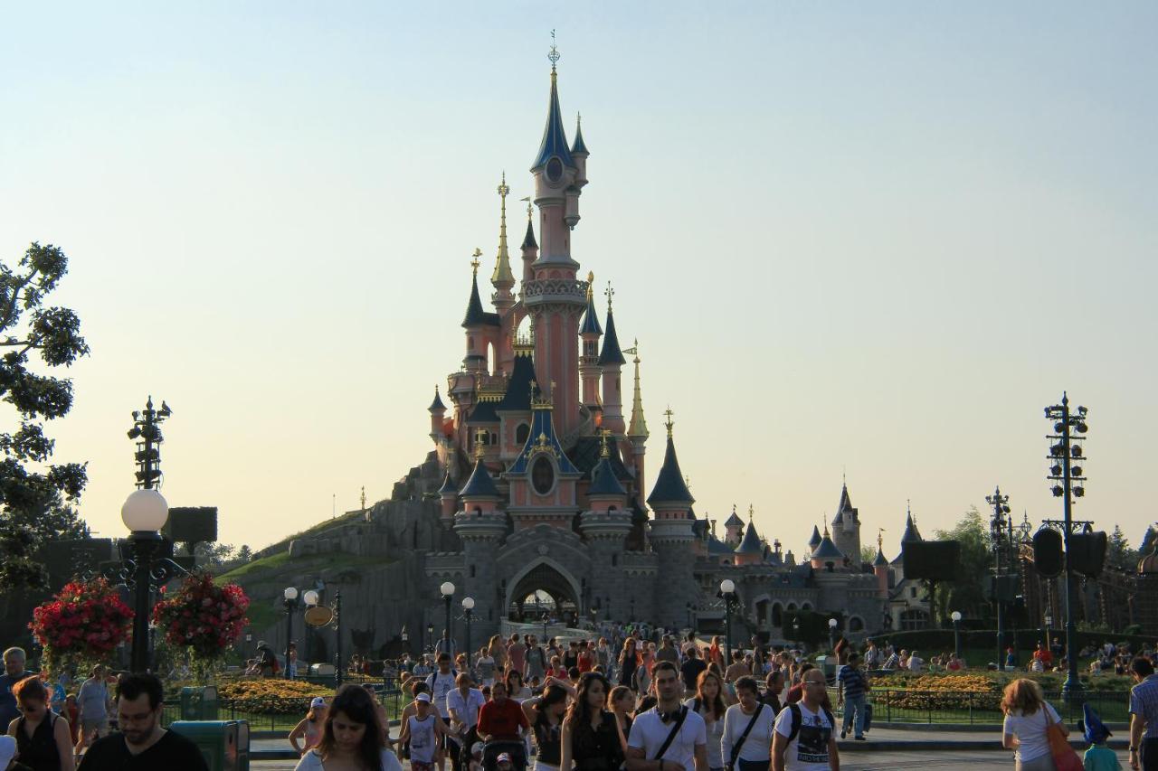 Appartement Wakandais-Proche Disney, Parking & Wifi Montévrain Zewnętrze zdjęcie